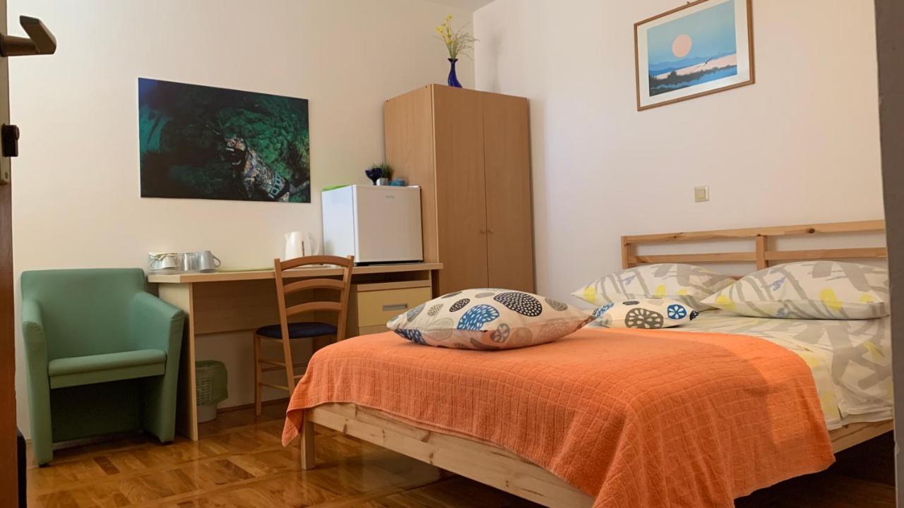 Studio Apartment And Rooms Adria Vodice Zewnętrze zdjęcie
